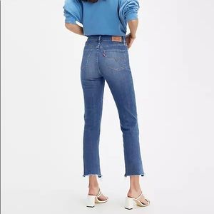 Levi’s high rise crop jeans